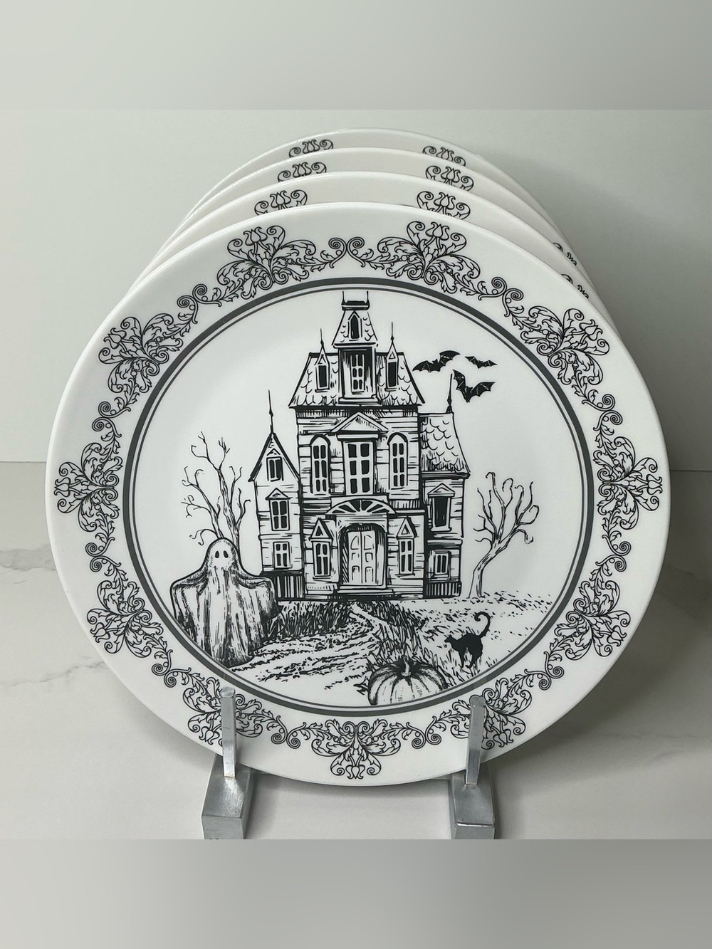 10 Strawberry Street 4 Dinner Plate Halloween Haunted House Ghost Decorative New